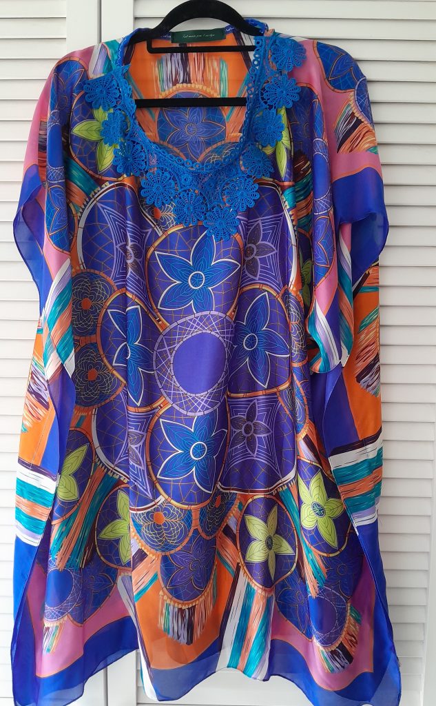 Kaftan Short Silk vibrant colours 25โฌ