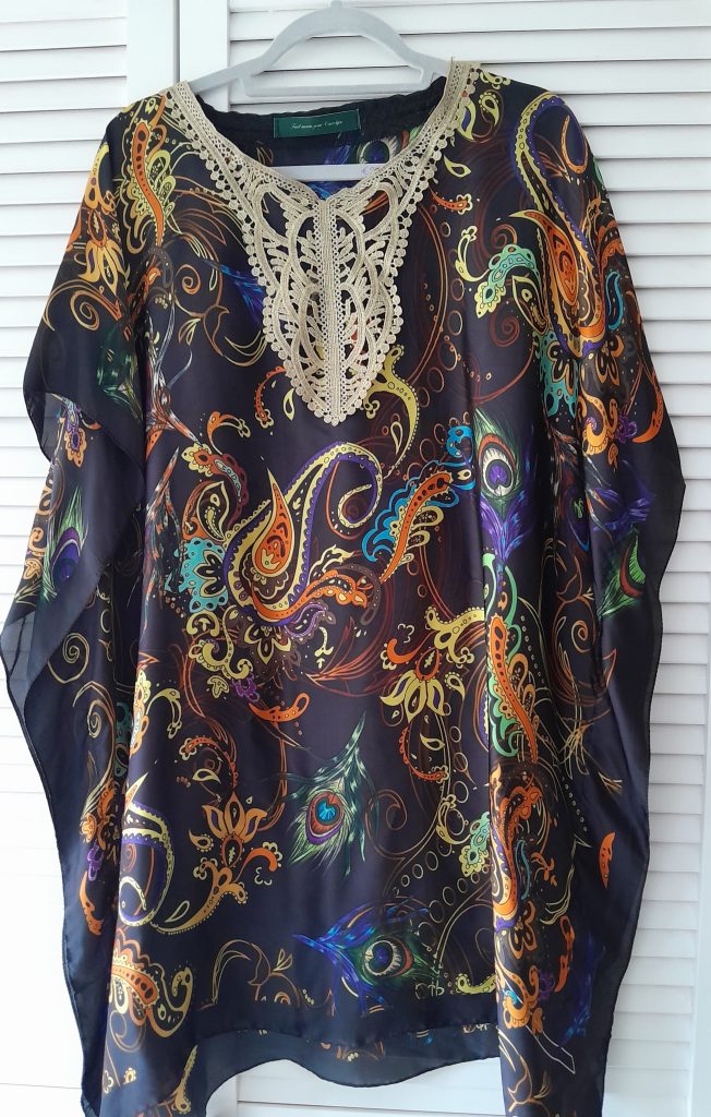 Handmade Kaftan short lightweight silk feeling_25 euros
