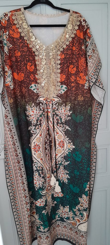 Kimono-silky feel-polyester-136mm-long-30e